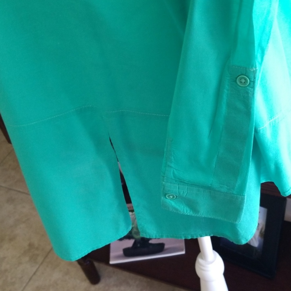 Turquoise LS button front blouse - Picture 3 of 8